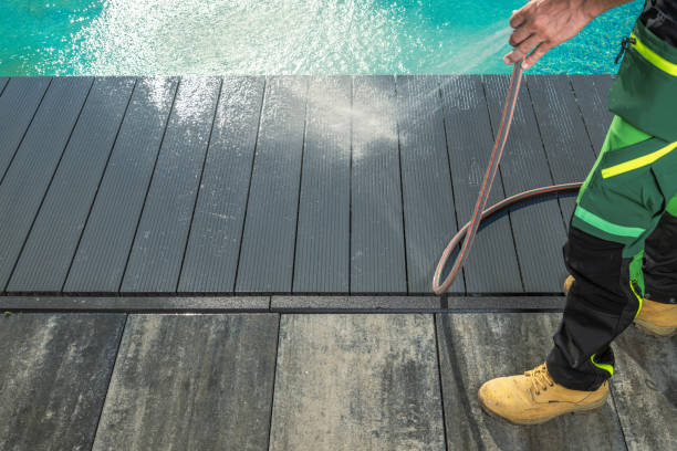 Best Deck Cleaning Services  in Colona, IL