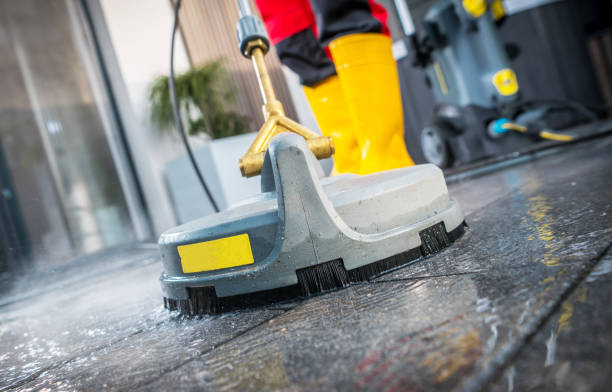 Best Sidewalk Pressure Washing  in Colona, IL